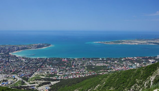 Геленджик от меня не отстаёт